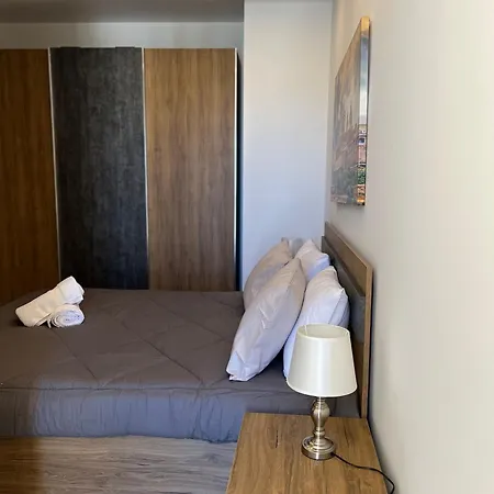 Apartament Number 8