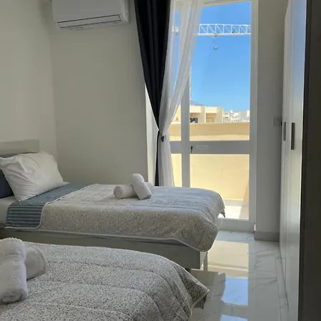 Number 8 Apartament