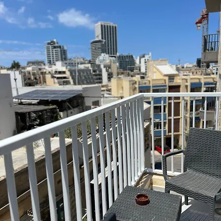 Number 8 Apartment Saint Julian's